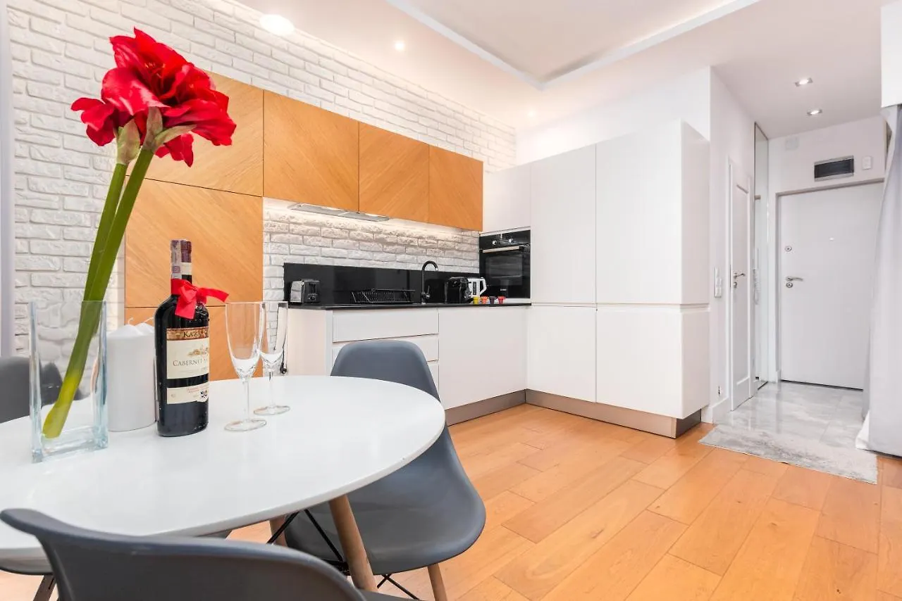 Apartment Piekna Apartament By Your Freedom Warsaw Poland
